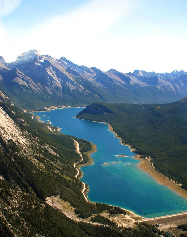 Mystic Springs Chalets & Hot Pools Canmore Exterior foto